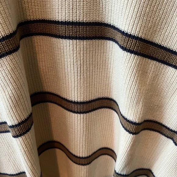 L.L. Bean Men's Cream and Black Striped Crewneck Sweater 100% cotton preppy M - Picture 3 of 9